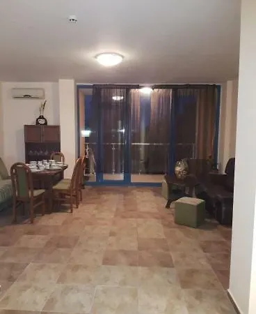Apartments ساني بيتش
